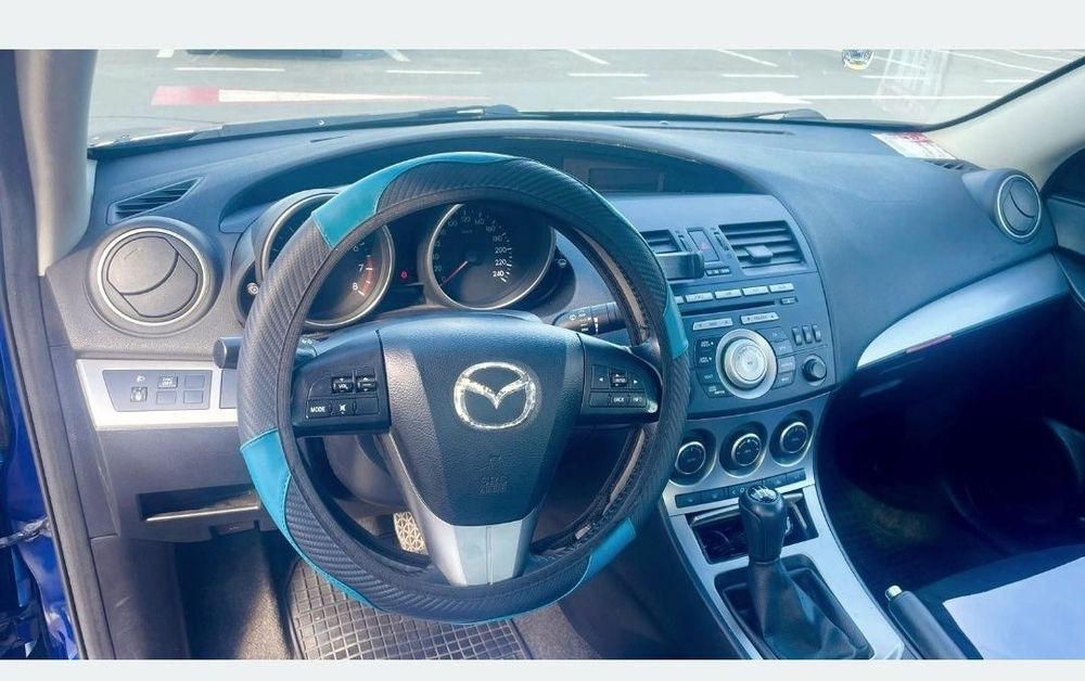 Mazda 3 (2011) – Mașină personală, stare foarte bună, acte la zi