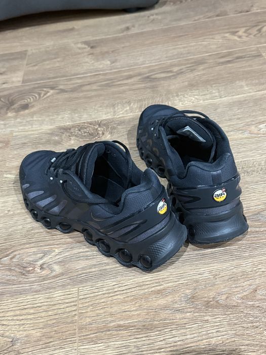 Маратонки Nike DN
