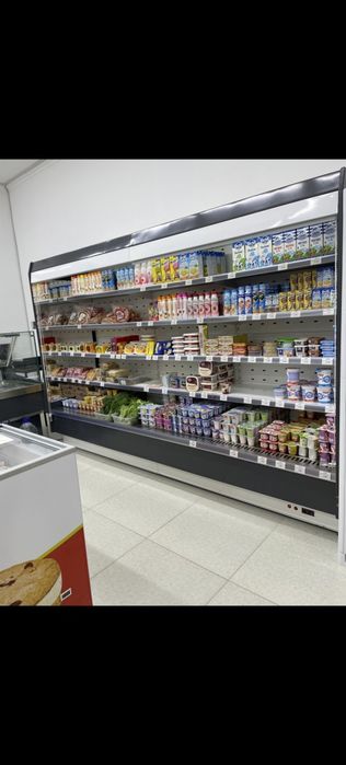 Stelaj magazinlar uchun vitrina xaladilnik