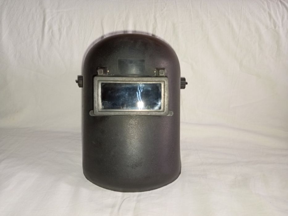 Защитная маска для электро сварки.