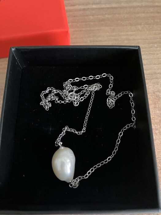 Lantisor nou, argint cu piatra pretioasa