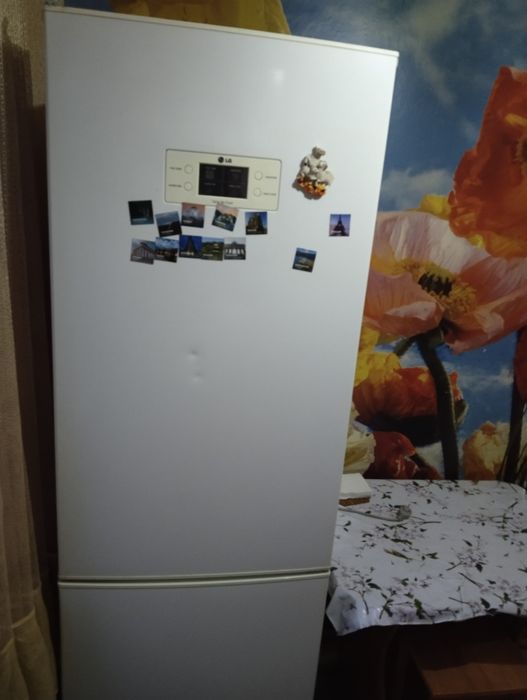 Продам холодильник LG