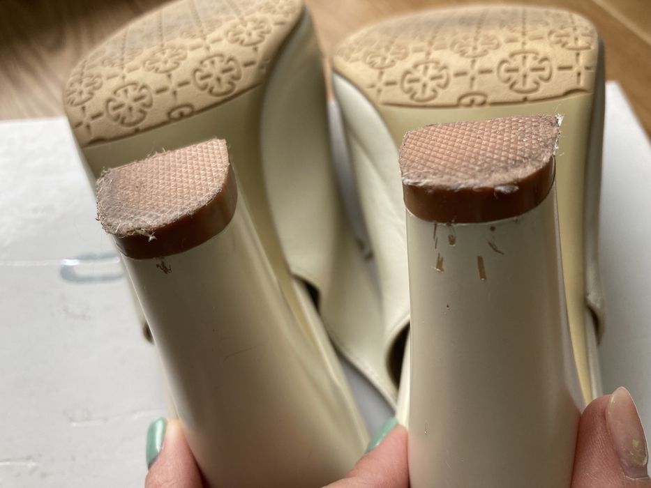 Дамски обувки с ток Diverso