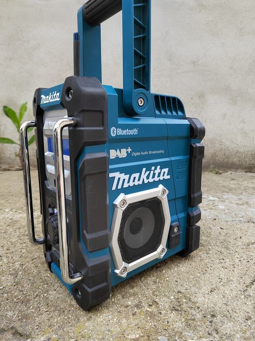 Ударен винтоверт Makita и зарядно 12в.