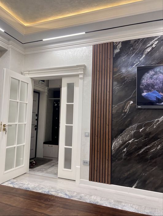 Internetda kattalarga josuslik qilayotgan yigitning ruscha uy qurilishi porno videosi