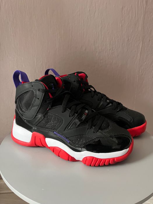 Кецове Nike Jordan Jumpman two trey