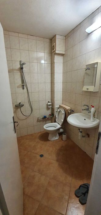 Дава се под наем Двустаен апартамент в Варна, Център - 65 кв.м за 484.5 € - Снимка #7