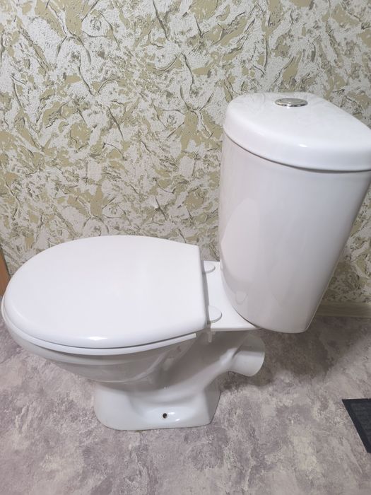 Унитаз, в хорошем состоянии