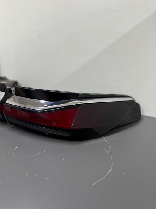 Stop aripa stanga dreapta Bmw seria 7 G70 shadowline