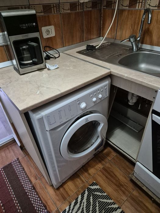 Garsoniera in Roman,proprietar