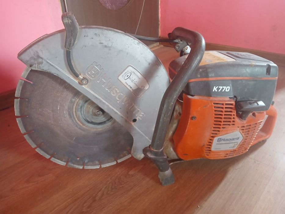 Vand Husqvarna de taiat ciment