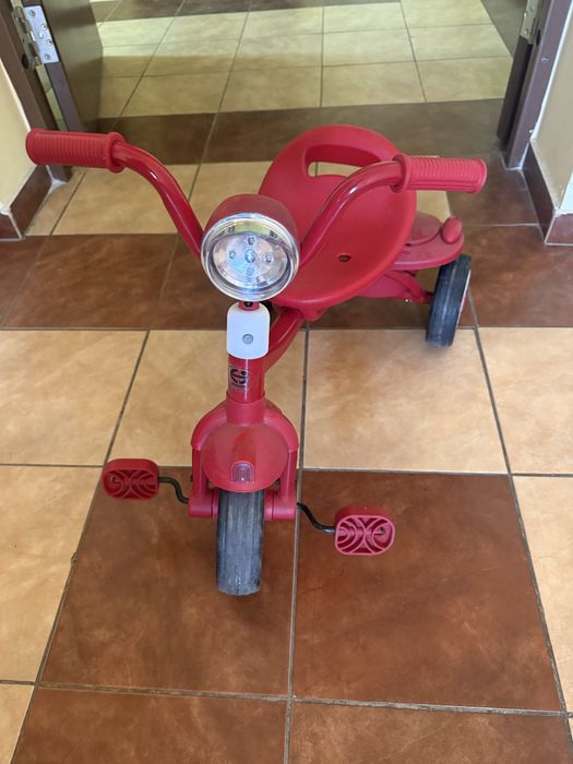 Продам беговел и трех колесный велосипед