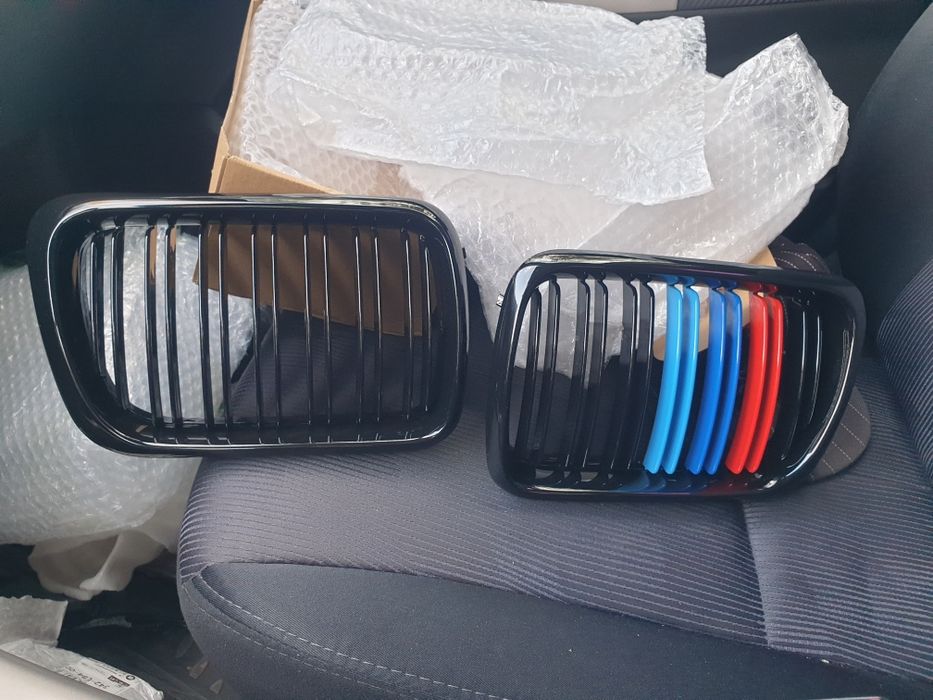 Новые. ноздри BMW е36 рест Решётка радиатора