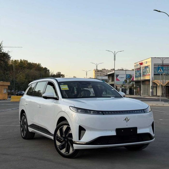 Yangi Dongfeng ep008 rasmiy dilerdan foizsiz muddatli to'lovga
