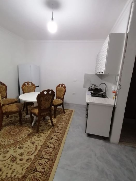 Сдаётся одно комната хороший расположение на всех стороне