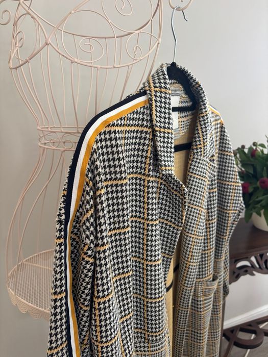 Cardigan carouri River Island marimea 11-12 ani