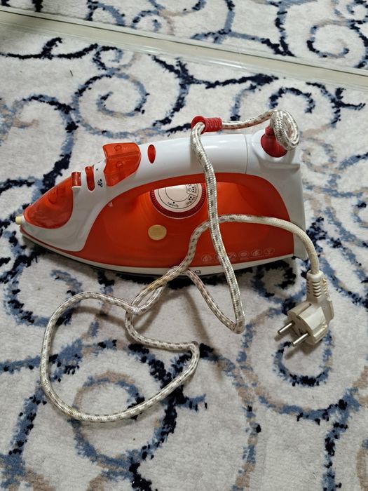 Утюги King и Binatone