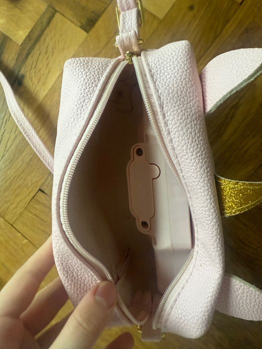 Интерактивна чанта