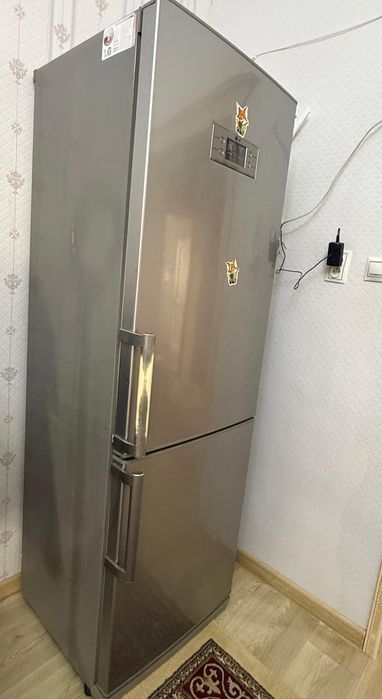 Холодильник lg. Мұз қатырмайды