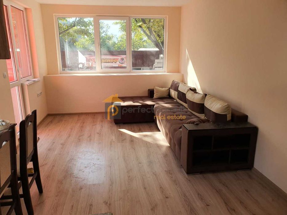 Продава се Двустаен апартамент в Пловдив, Въстанически - 65 кв.м за 5 €/кв.м - Снимка #2