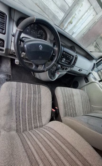 Vand Renault traficat motor 1.9 dci cu injectoare stricate
Vând renual