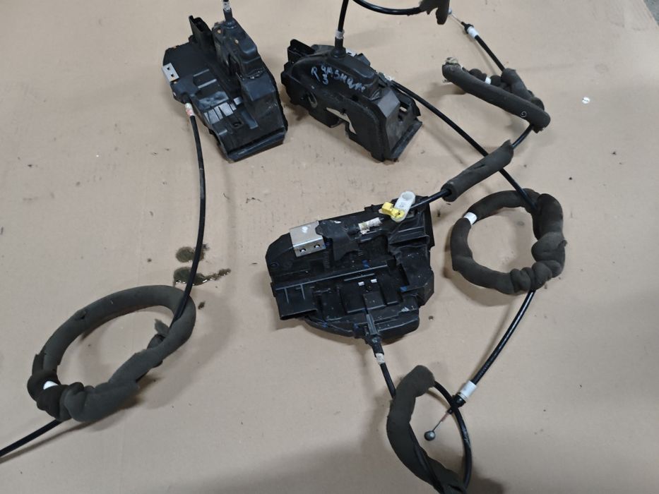 Брава/брави за врата за Nissan Qashqai J11