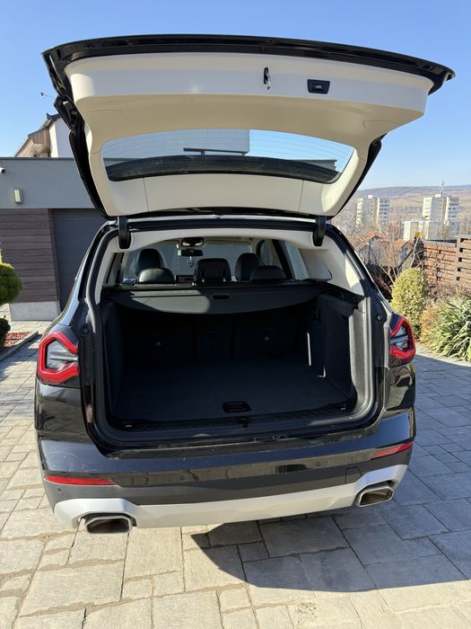 BMW X3 sDrive18d Hybrid 2022 Automată 35.000 km – 31.000€