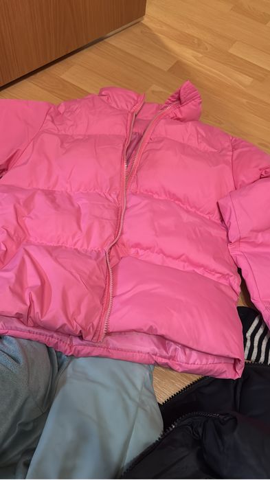 Все куртки по 5000 тенге