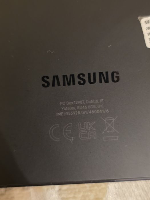 Ofer spre vanzare telefon Samsung s23 ultra.