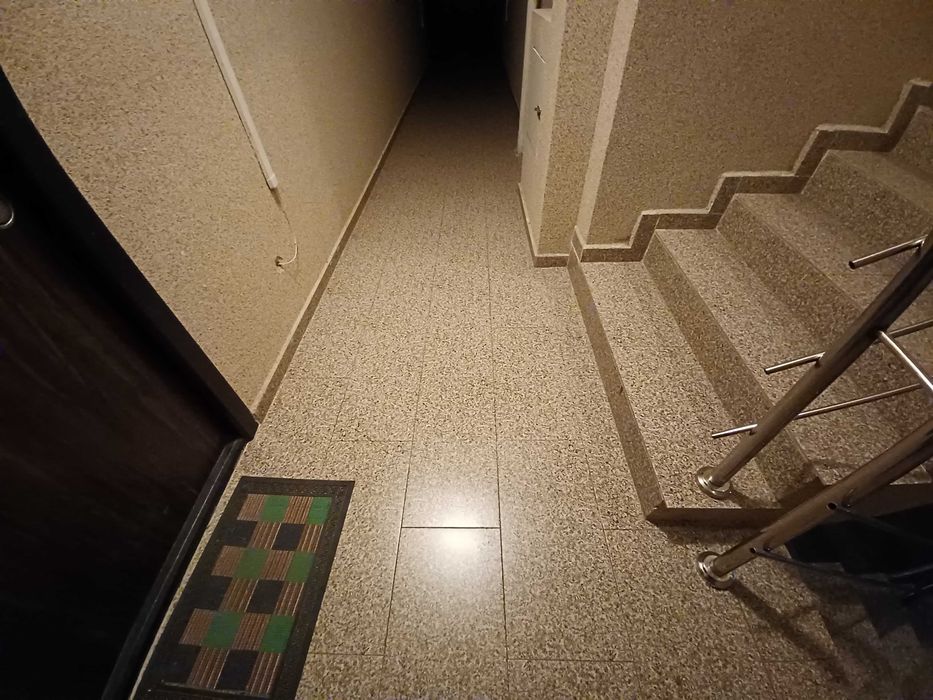 Servicii curatenie  Curatenie scari de bloc  Firma curatenie  Birouri