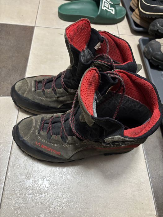 Туристически обувки