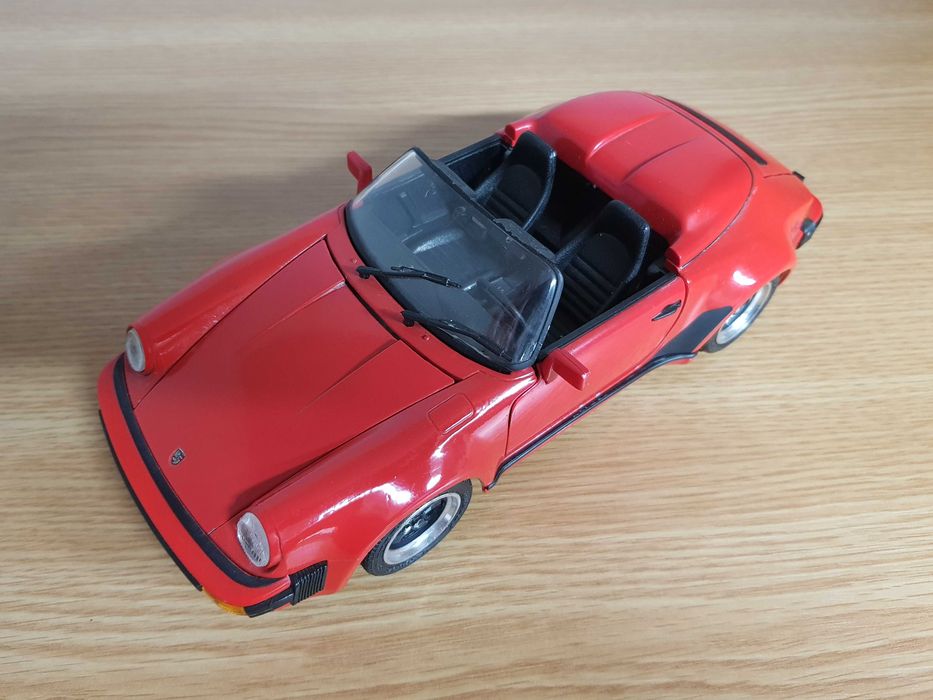 Macheta Porsche speedster, scara 1/18