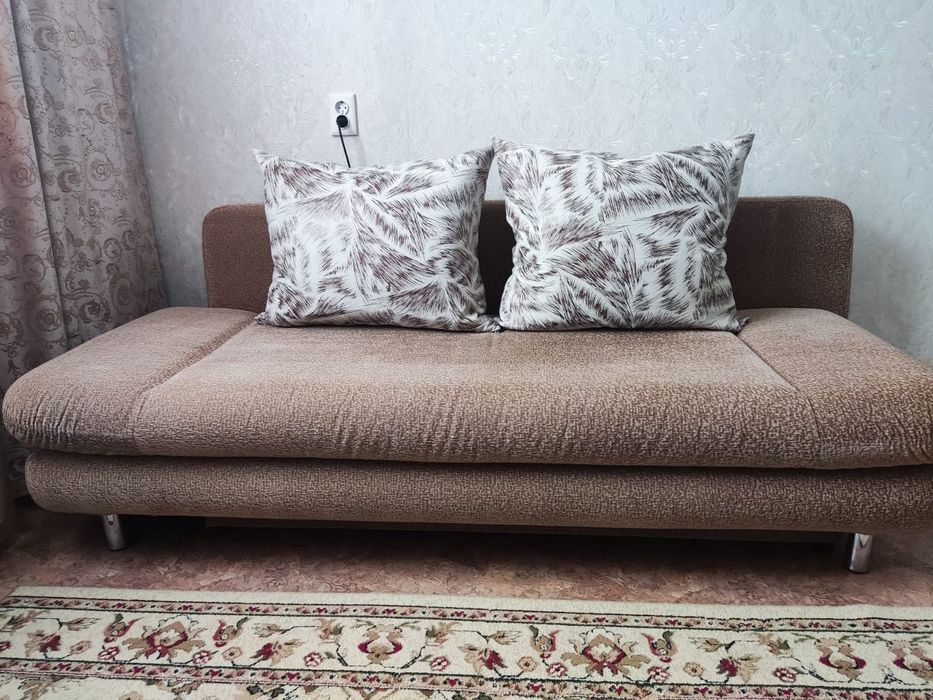 Продам двухспальный диван