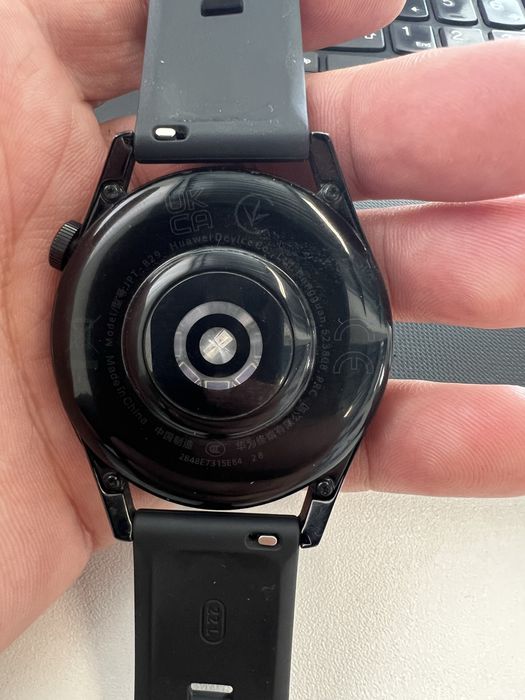 Продавам Huawei Gt3 в мн добро състояние