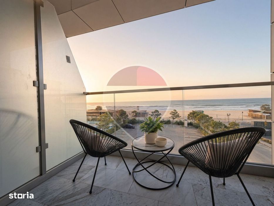Unic | Alezzi infinity - Vedere frontala la mare