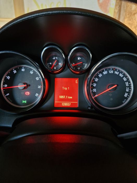 Vând Opel Astra J 1.4 Turbo 140cp