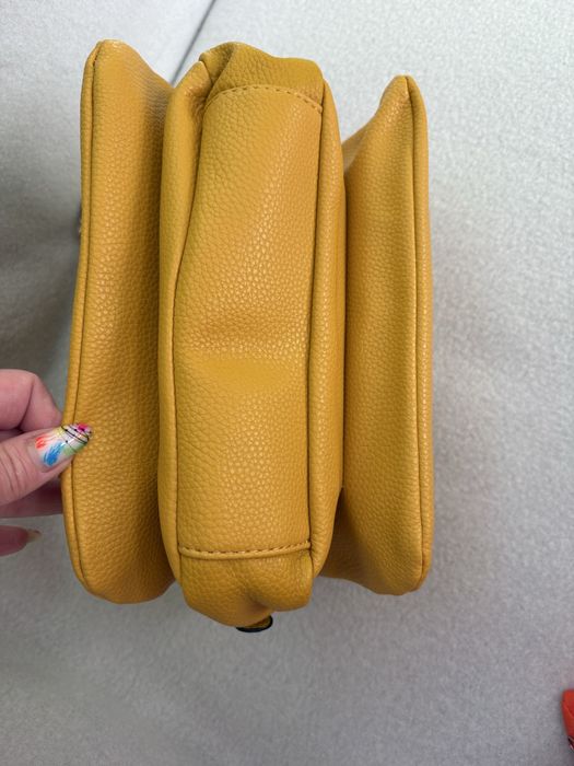 Дамска чанта Guess