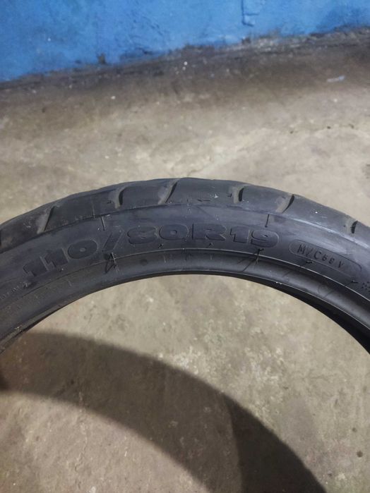 Продам резину на мотоцикл