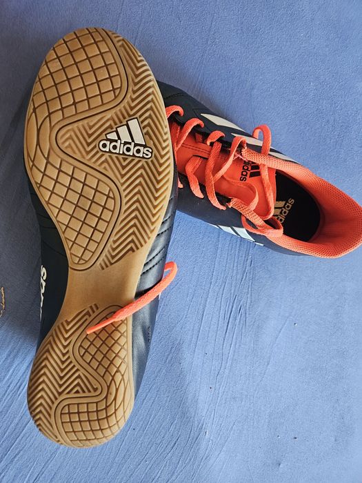 Маратонки adidas