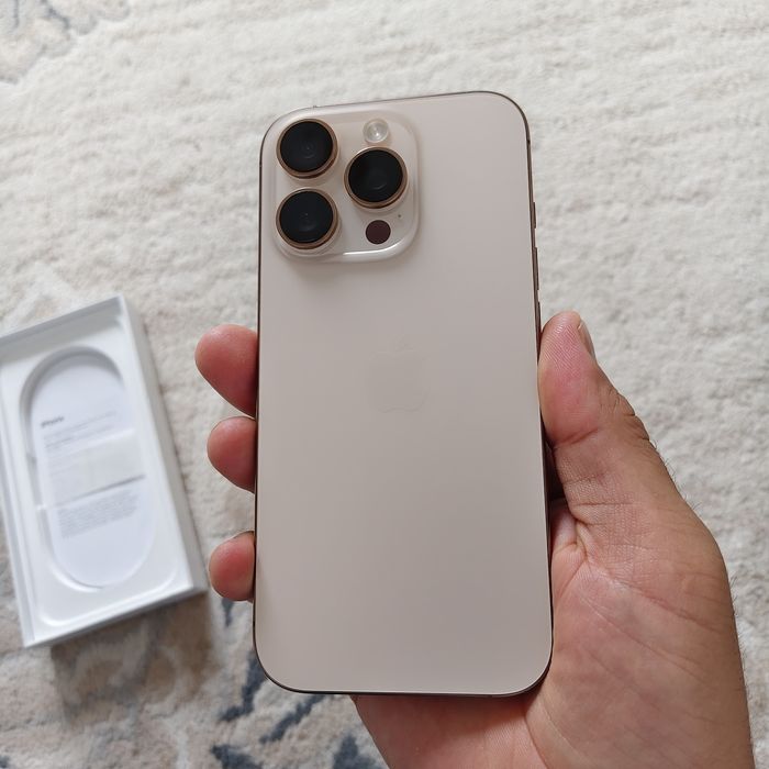 iPhone 16 pro. 128gb (eSIM)