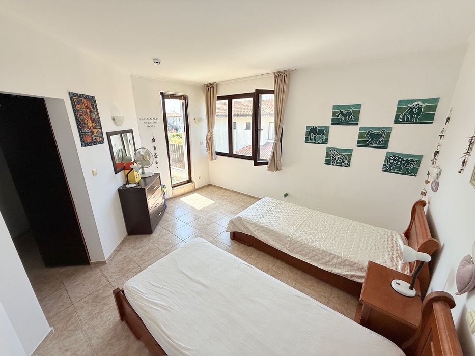 Продава се Къща в с. Кошарица, Област Бургас - 225 кв.м за 796 €/кв.м - Снимка #5