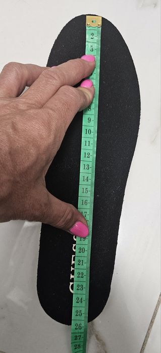 Маратонки Guess  нови