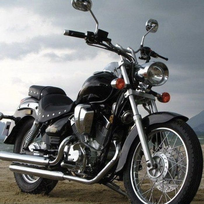 Продаётся мотоцикл LIFAN LF250B