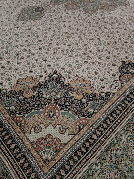 Продам ковер 4х5