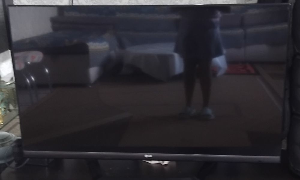 Продам телевизор