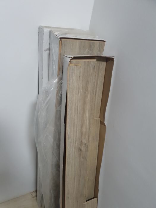 Продается ламинат (33 класс)