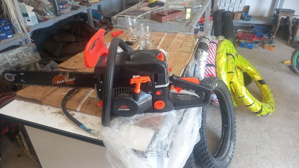 Бензопилу устоси