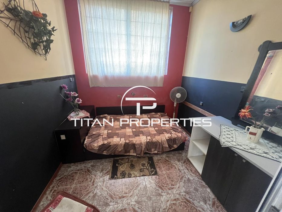 Дава се под наем Двустаен апартамент в Бургас, Меден рудник - зона А - 60 кв.м за 306 € - Снимка #2