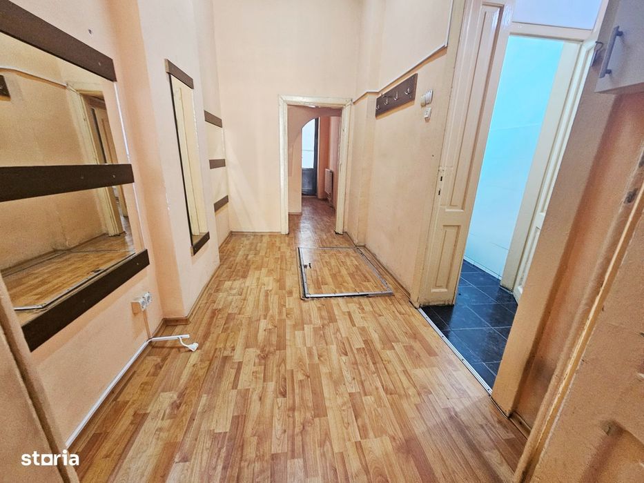 Inchiriere spatiu comercial zona centrala, stradal
