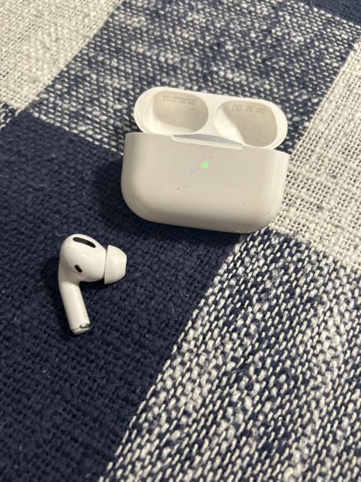 AirPods Pro 2 stare buna doar cu o singura casca